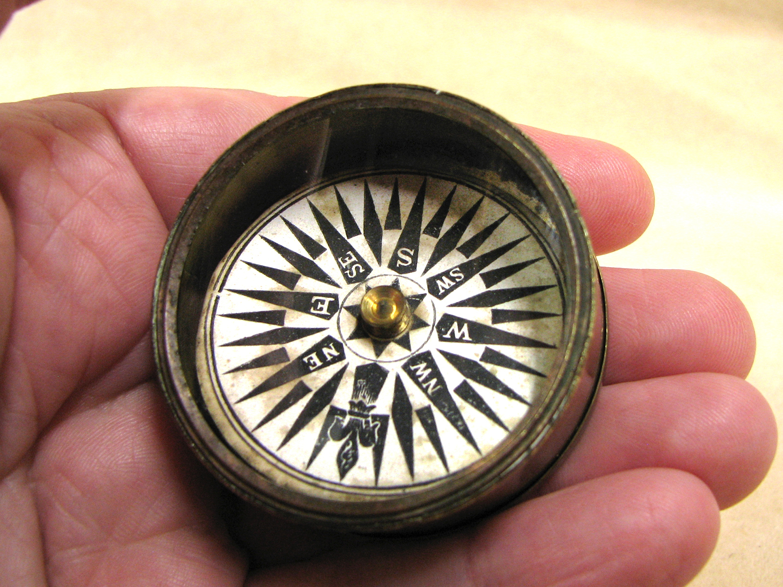Victorian brass cased travellers compass circa 1860 